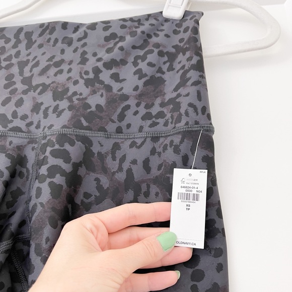 NWT Old Navy workout leggings - Picture 4 of 5